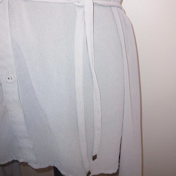 GRAY SLEEVELESS ASYMMETRIC BUTTON DOWN TOP WITH SILVER SEQUIN COLLAR & WAIST TIE - Picture 3 of 7